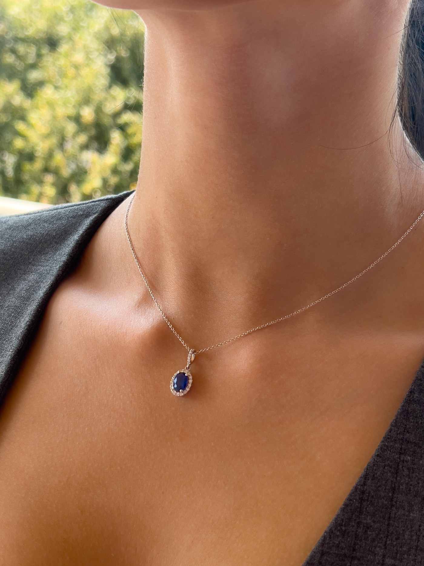 Ogrlica sa safirom i brilijantima 