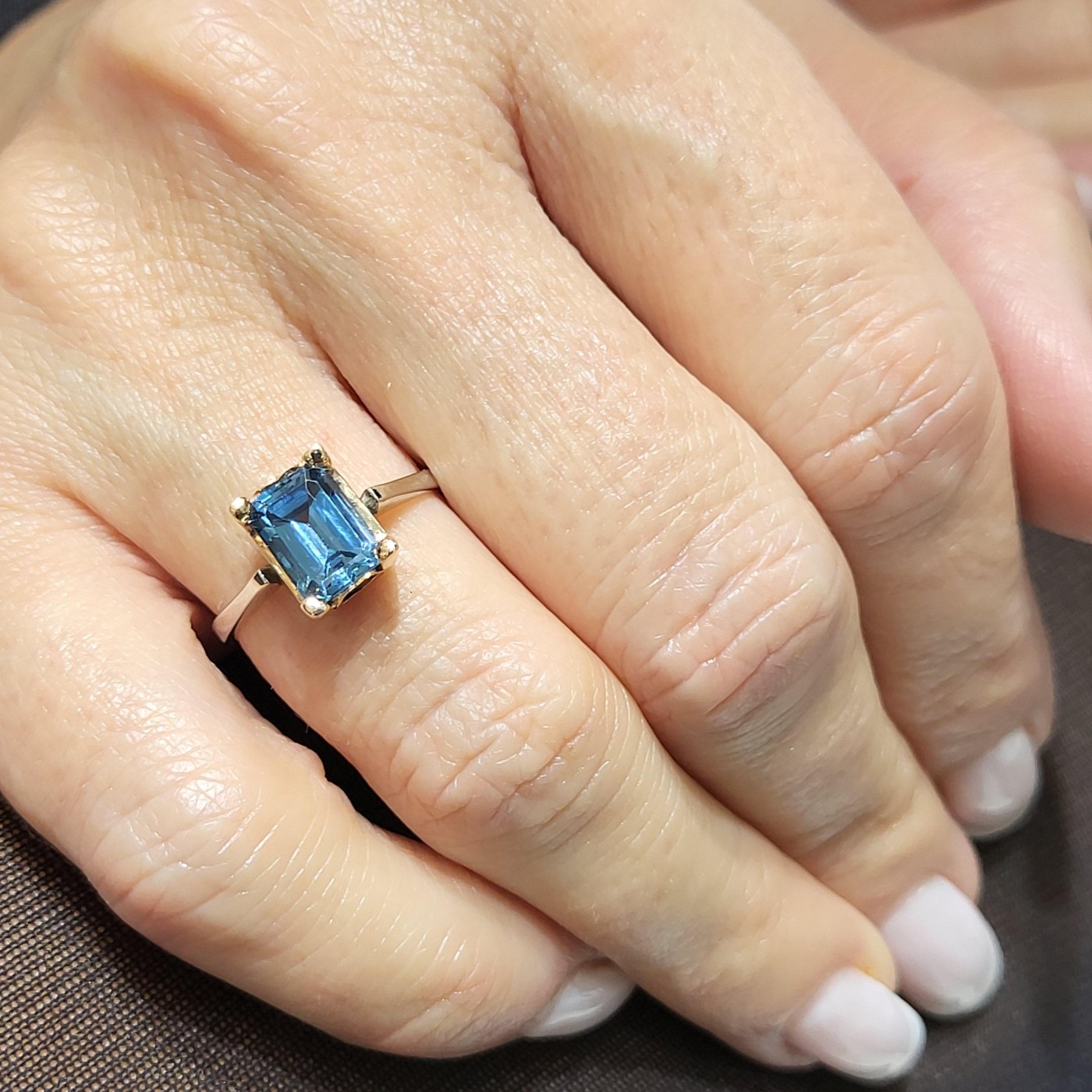 Prsten London blue topaz