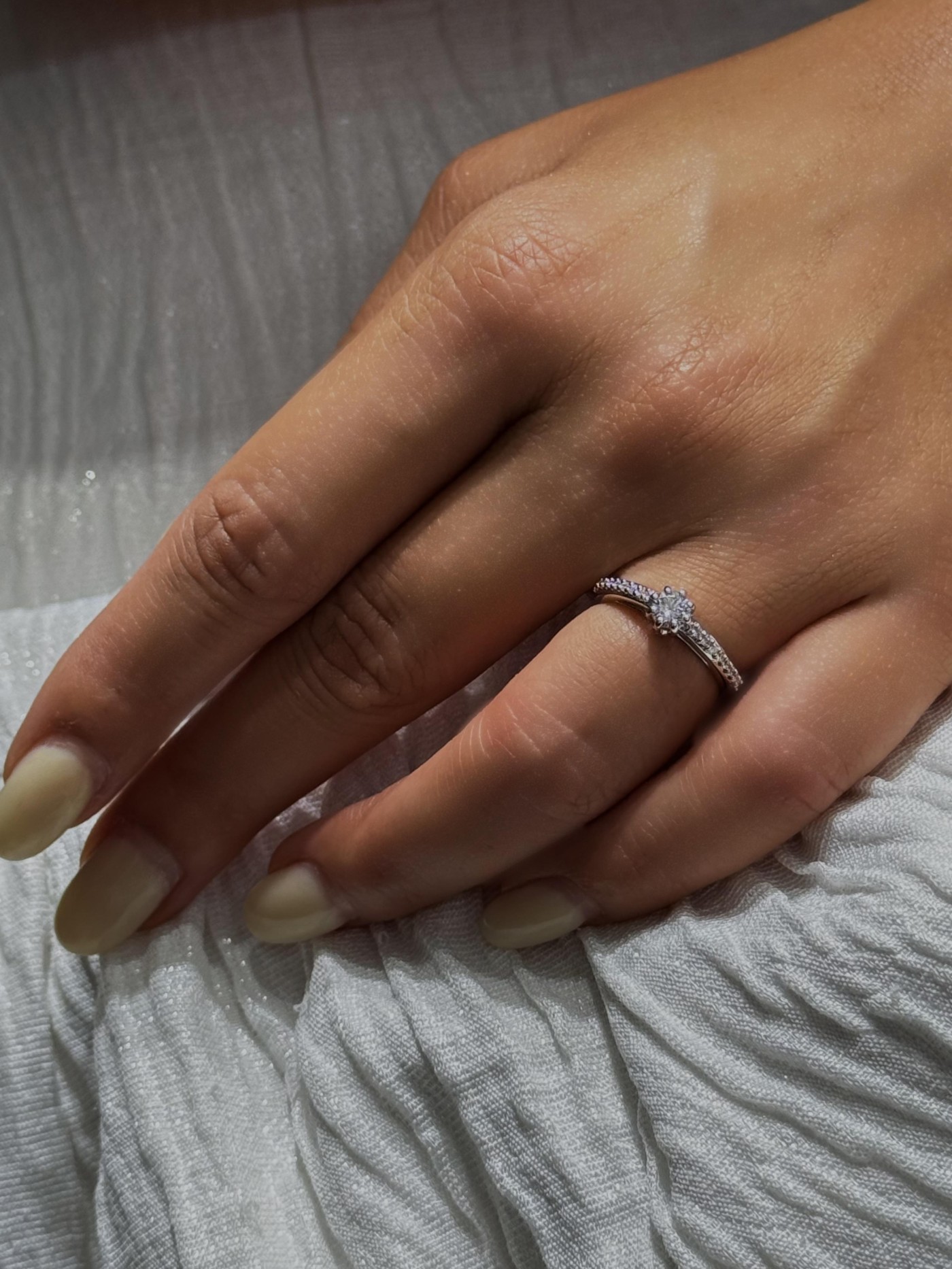 Prsten sa brilijantima