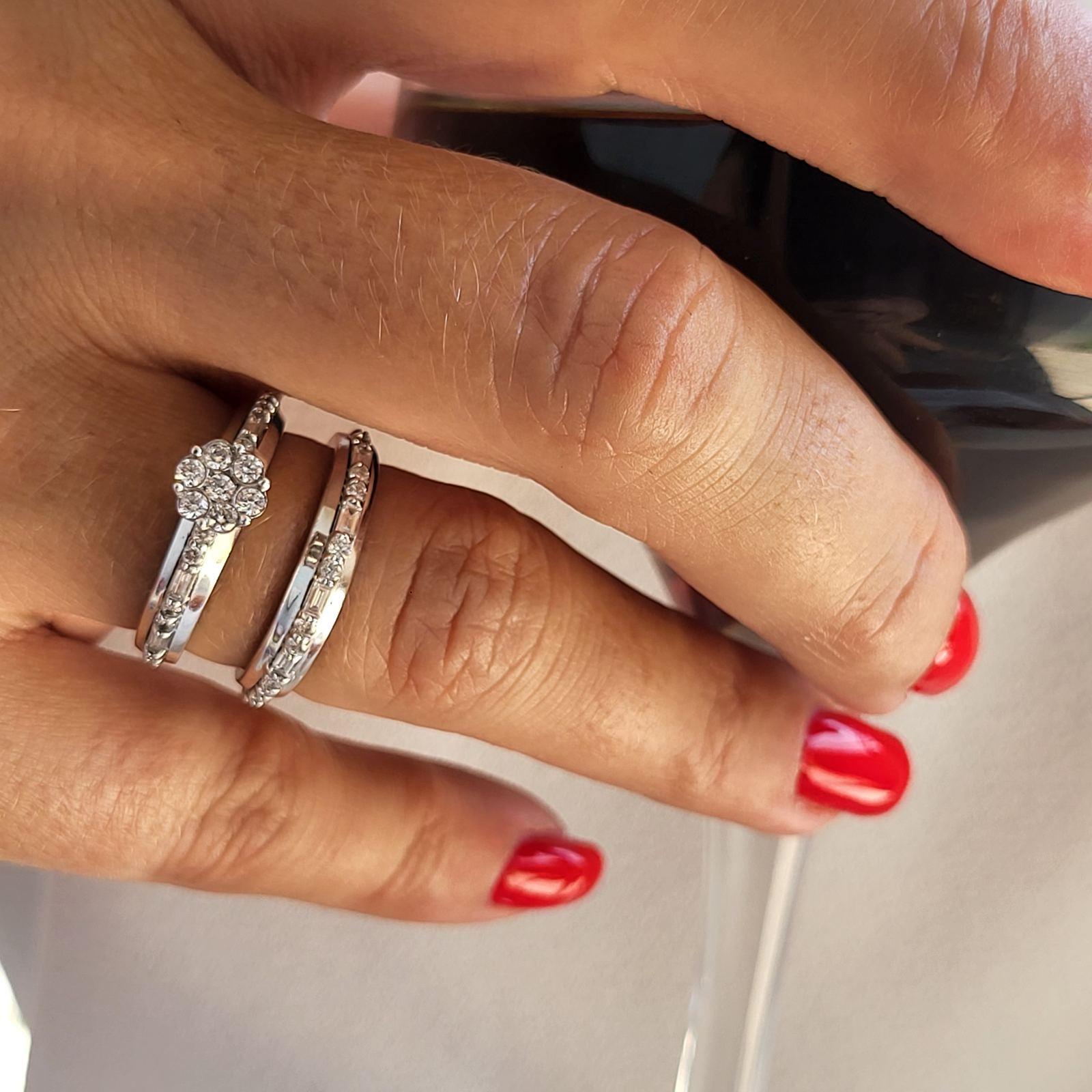 Prsten sa brilijantima