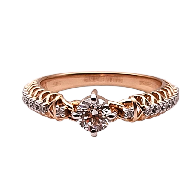 Prsten sa brilijantima