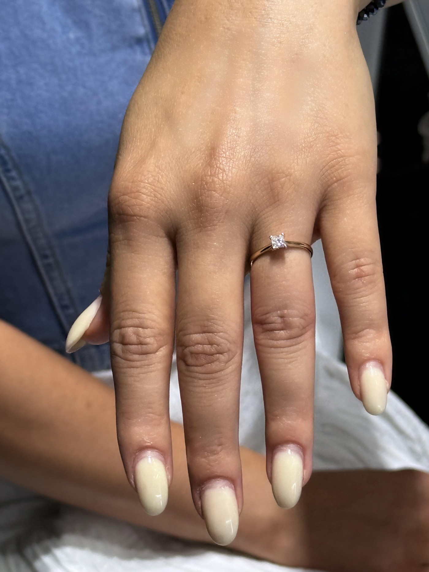 Prsten sa brilijantom