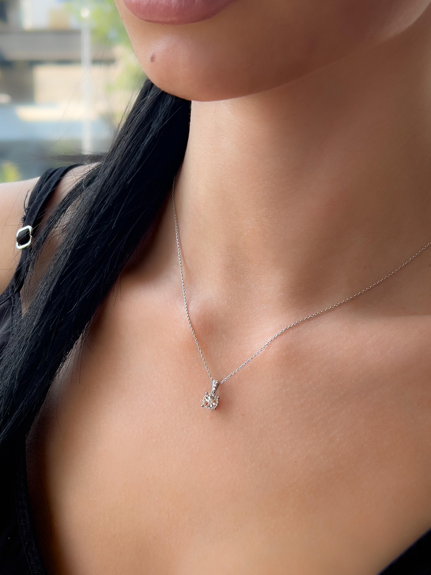 Ogrlica sa brilijantima 