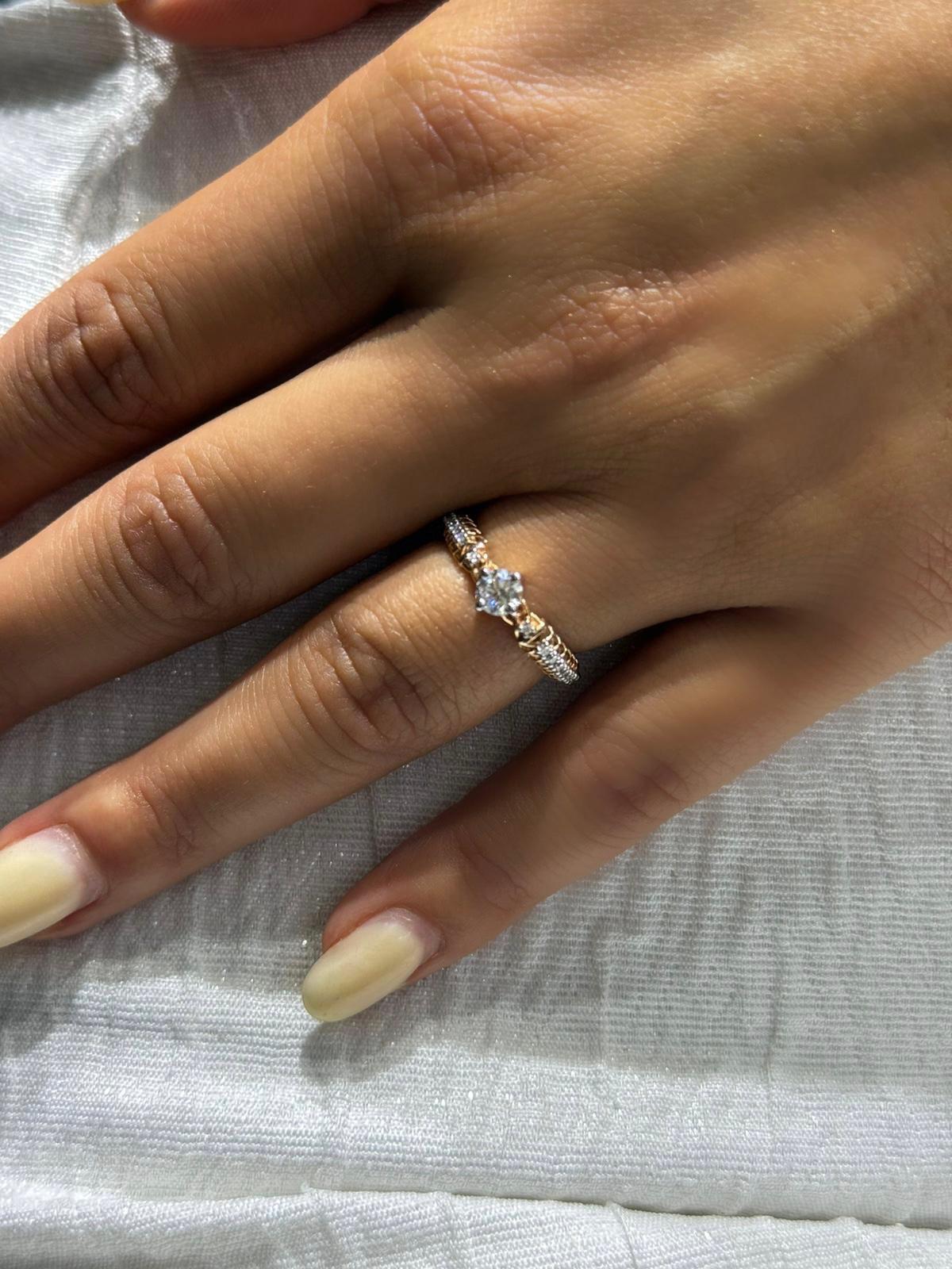 Prsten sa brilijantima